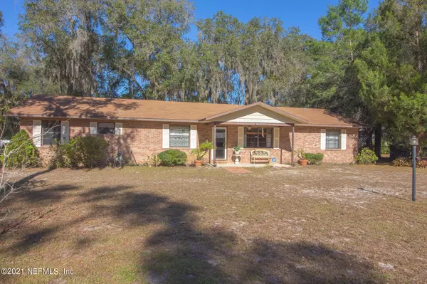 6858 HOLLY HILL RD, Melrose, FL 32666