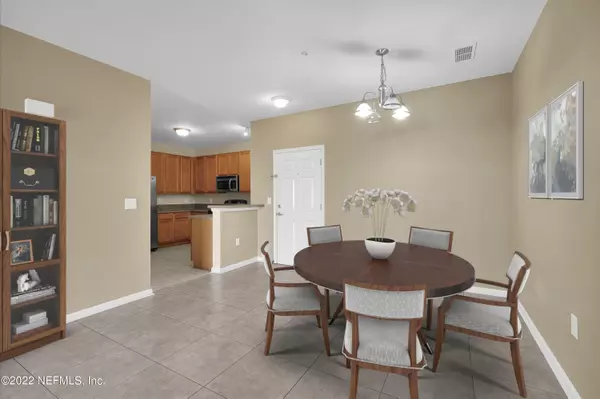 Jacksonville, FL 32244,5775 ORTEGA VIEW WAY #8