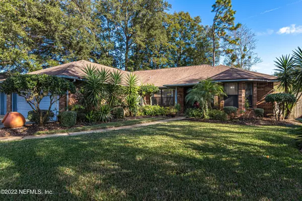 1609 COUNTRY CHARM LN W, Jacksonville, FL 32225