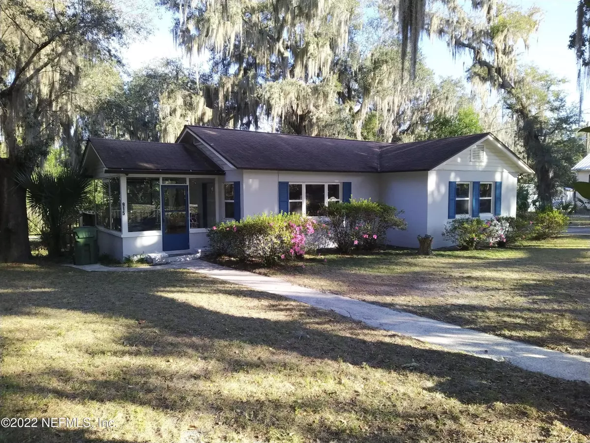 Palatka, FL 32177,915 S 13TH ST