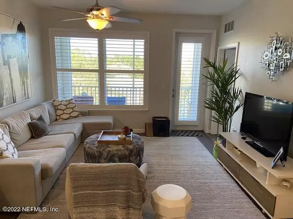 Jacksonville, FL 32224,13364 BEACH BLVD #927