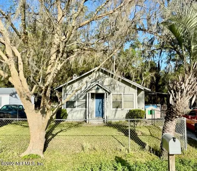 1025 S LAKE AVE, Lake Butler, FL 32054