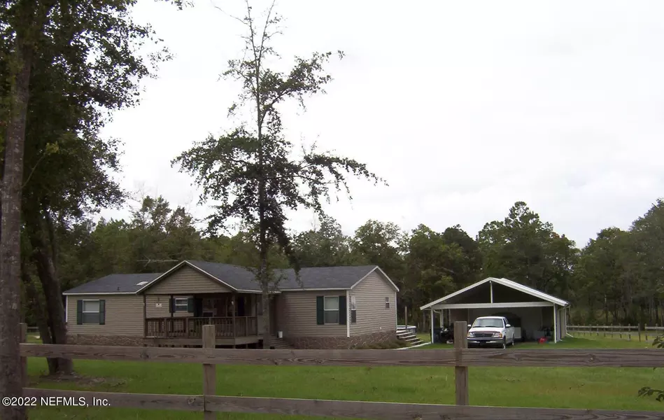 3342 STARDUST RD, Bryceville, FL 32009