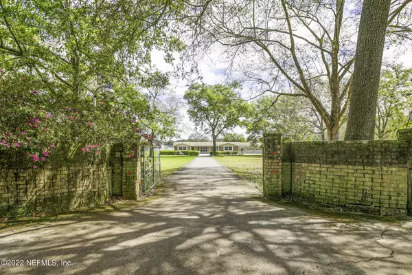 1447 ALTMAN RD, Jacksonville, FL 32221