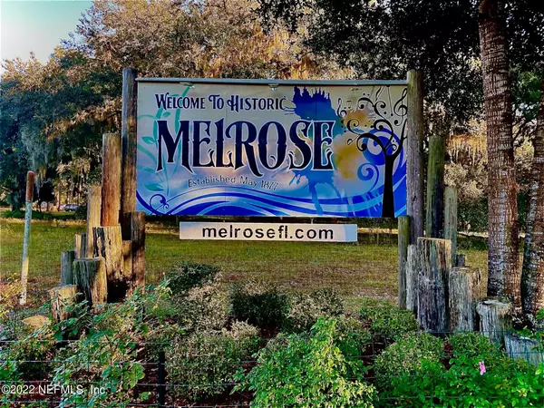 Melrose, FL 32666,207 SE 3rd AVE