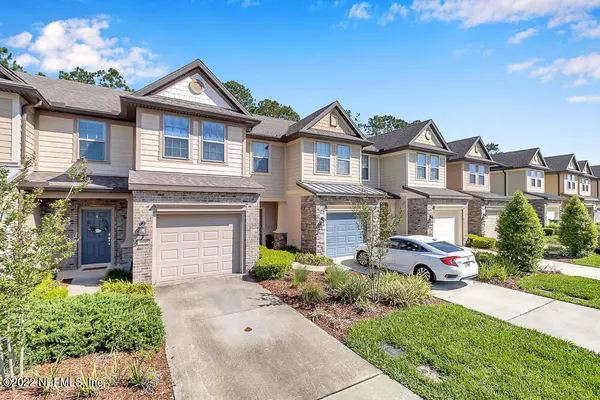 6995 COLDWATER DR, Jacksonville, FL 32258