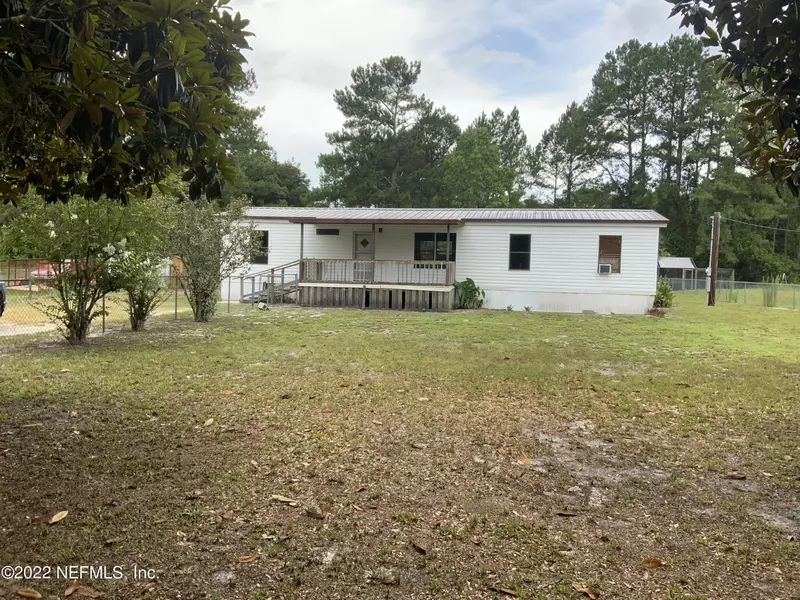 525 STOKES LANDING RD, Palatka, FL 32177