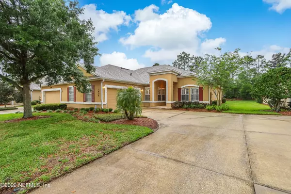 1638 CALMING WATER DR, Orange Park, FL 32003