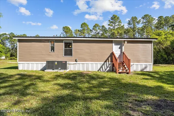 Satsuma, FL 32189,123 PINESHORE RD