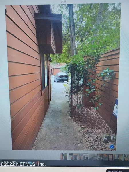 824 SW 55TH TER TER, Gainesville, FL 32607
