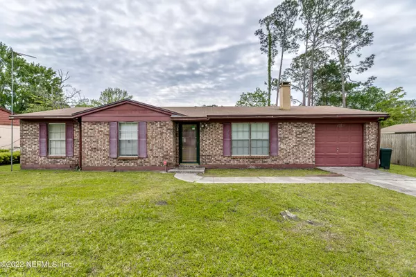 1661 LISA DAWN DR, Middleburg, FL 32068