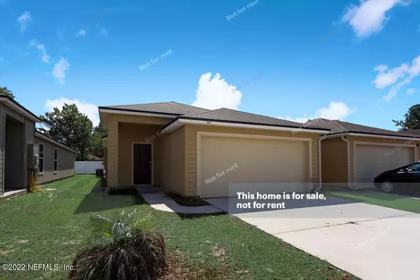 8561 JULIA MARIE CIR, Jacksonville, FL 32210