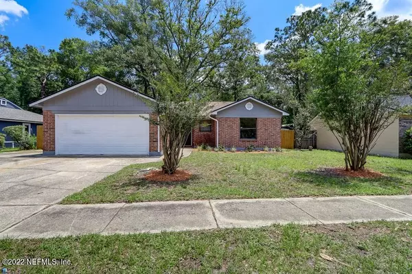 2425 JUSTIN RD E, Jacksonville, FL 32210