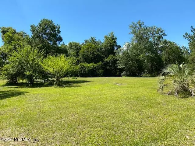 1 W STATE ROAD 100, Lake Butler, FL 32054