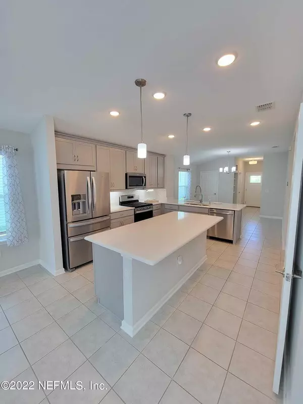 Jacksonville, FL 32256,12071 HEYLER ST