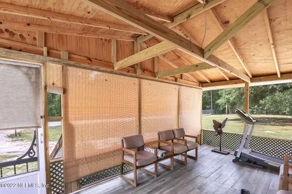 Hawthorne, FL 32640,106 MCMEEKIN RD