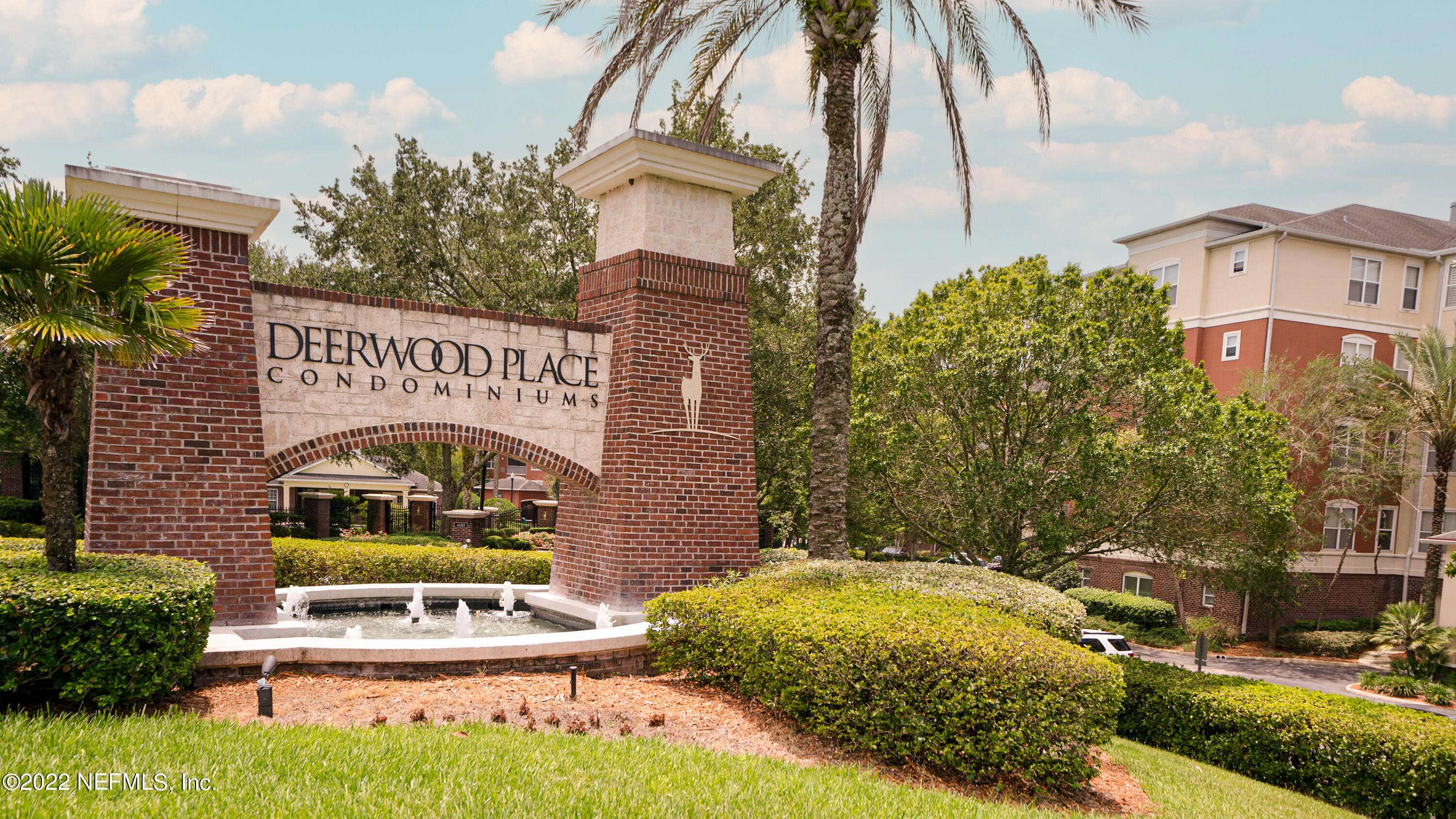 Jacksonville, FL 32216,4480 DEERWOOD LAKE Pkwy #422