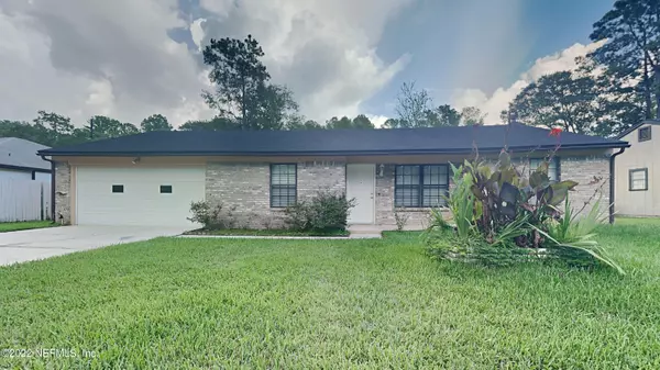 1621 TWIN OAK DR E, Middleburg, FL 32068