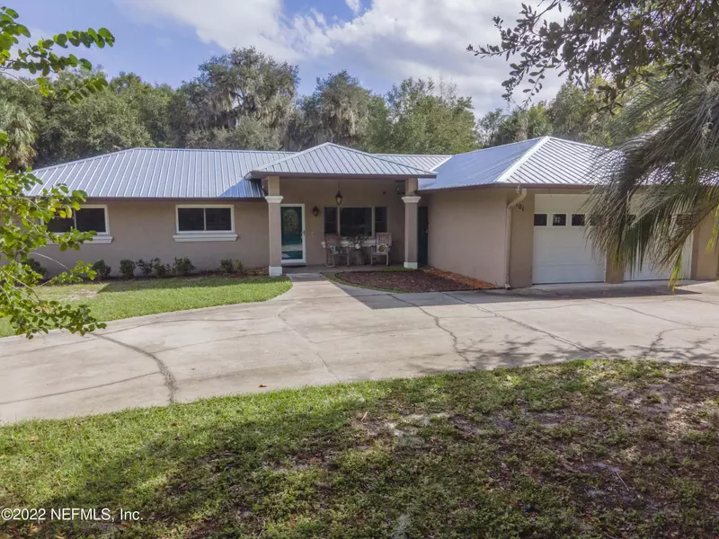 101 RIVERVIEW DR, East Palatka, FL 32131