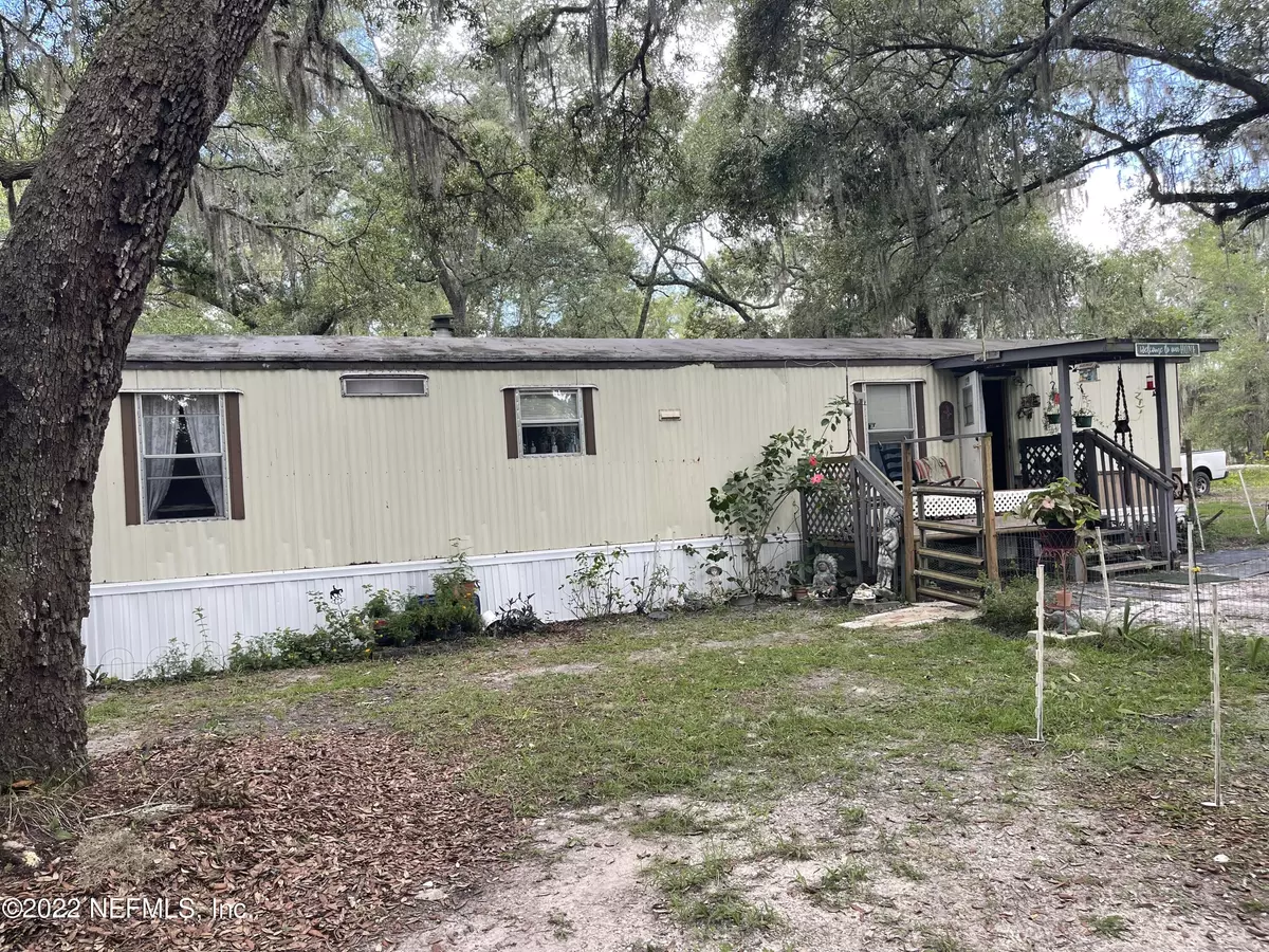 Hawthorne, FL 32640,139 WOODLAND LN