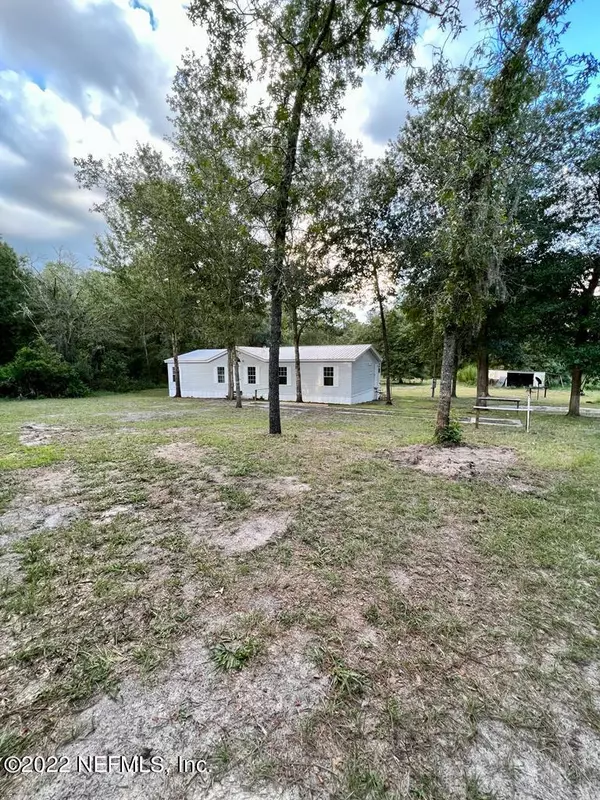 150 JOHNS, Palatka, FL 32177