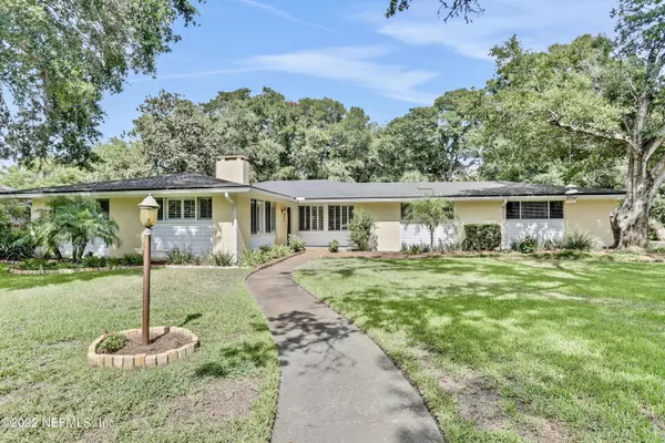 1107 HAGLER DR, Neptune Beach, FL 32266