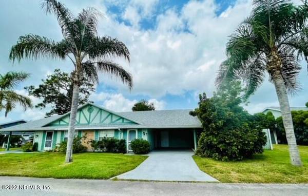 8 PAR DR, New Smyrna Beach, FL 32168