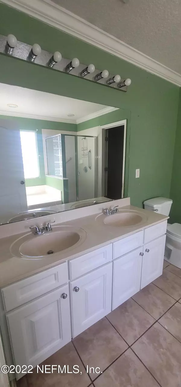 Jacksonville, FL 32220,757 MARTIN LAKES DR E