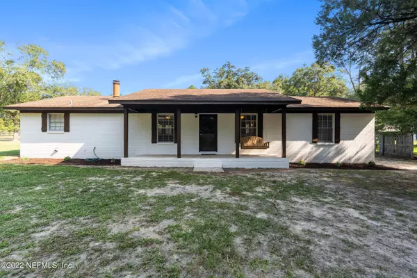 7392 YELLOW PINE CIR S, Glen St. Mary, FL 32040