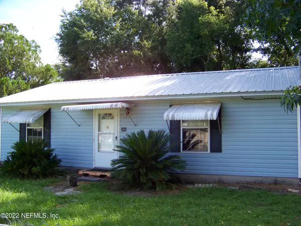 100 NAVAJO ST, Satsuma, FL 32189