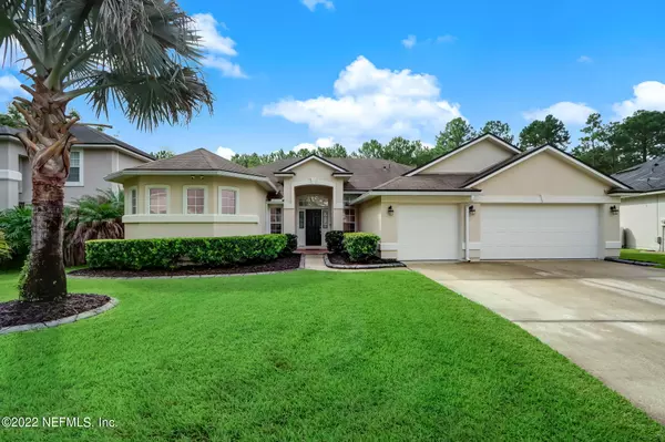 2276 GARDENMOSS DR, Green Cove Springs, FL 32043