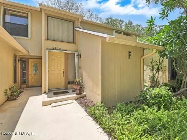 5218 SE SCHOONER OAKS WAY #F-5218, Stuart, FL 34997