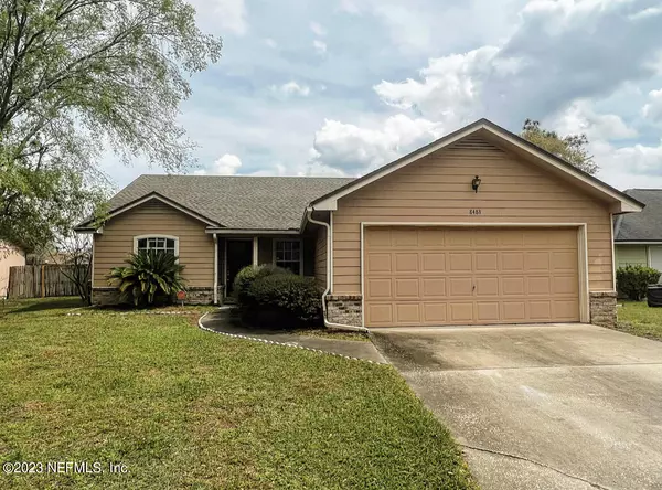 8483 BANDERA CIR E, Jacksonville, FL 32244