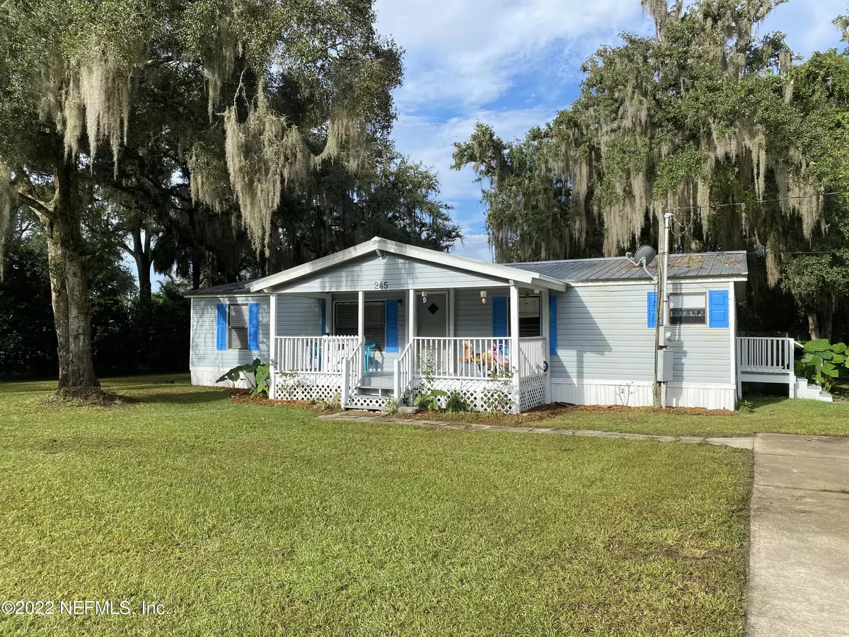 Satsuma, FL 32189,245 TROPIC AVE