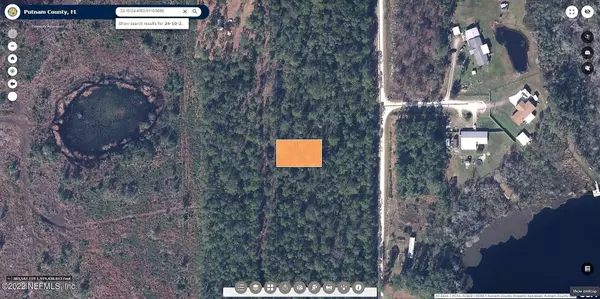 108 DONKIN AVE, Interlachen, FL 32148