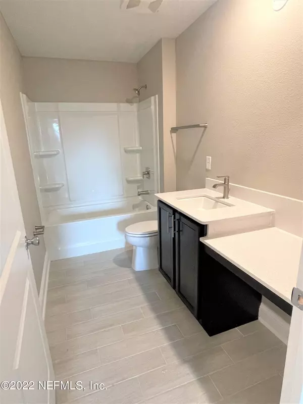 Jacksonville, FL 32256,13326 BROOKWATER DR
