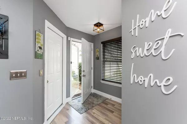 Jacksonville, FL 32225,3919 MEADOWVIEW DR N