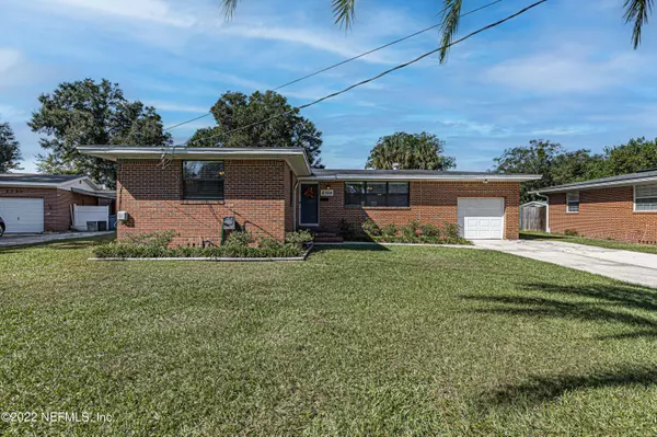 2326 GAILLARDIA RD, Jacksonville, FL 32211