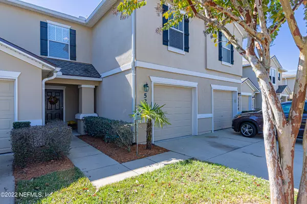 Fleming Island, FL 32003,1500 CALMING WATER DR #5203