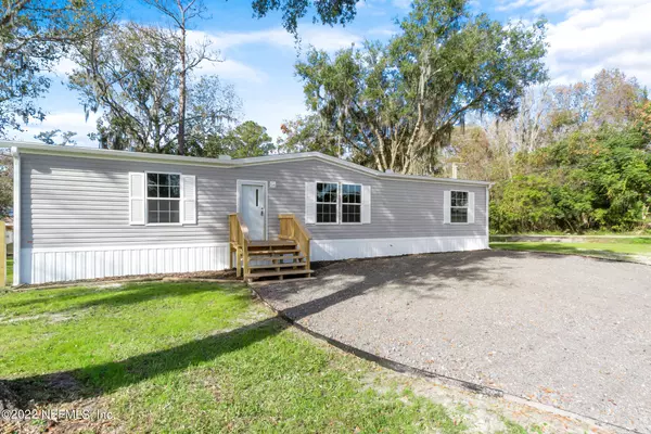 109 PICO RD, East Palatka, FL 32131