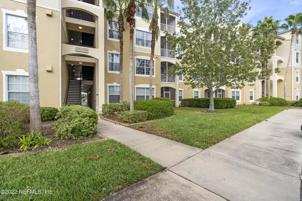 Jacksonville, FL 32256,7801 POINT MEADOWS DR #8304