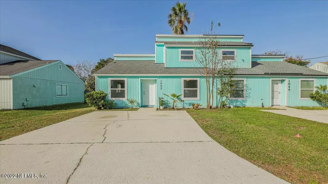 1042 SNUG HARBOUR CT, Atlantic Beach, FL 32233