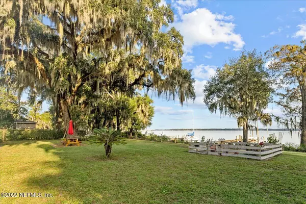 Palatka, FL 32177,114 CHEFFEY RD