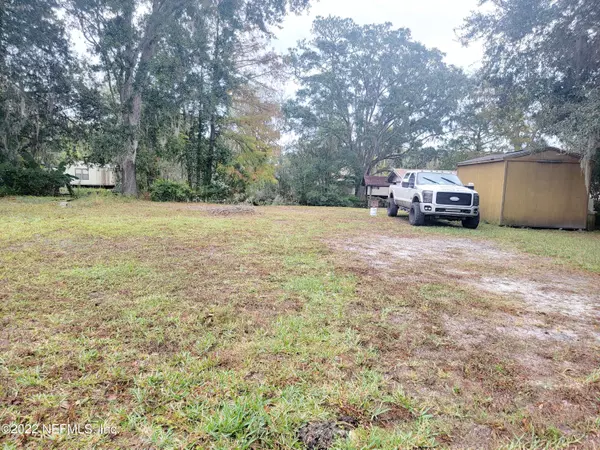 Satsuma, FL 32189,112 JILL LN