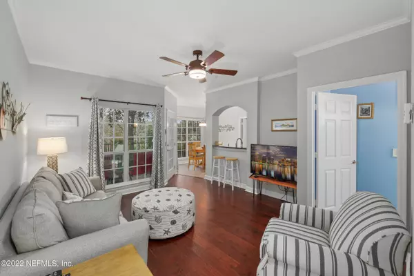 Jacksonville, FL 32256,7800 POINT MEADOWS DR #826