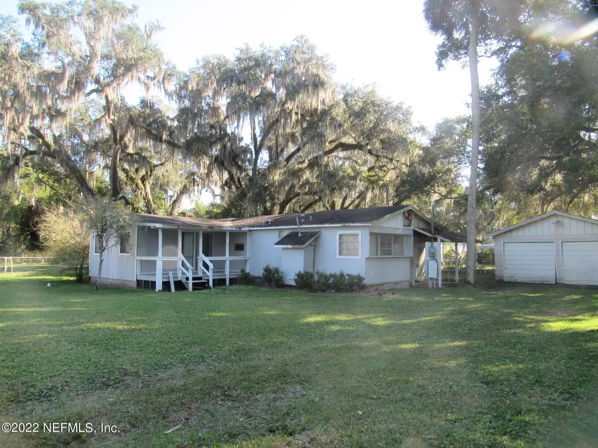 Welaka, FL 32193,3001 ELM ST