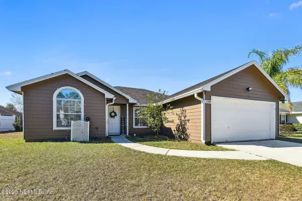 2288 LUANA DR E, Jacksonville, FL 32246