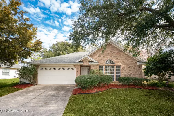 1065 CELEBRANT DR, Jacksonville, FL 32225