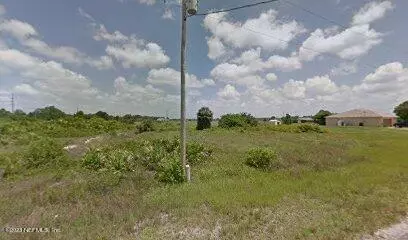813 LAMAR ST E, Lehigh Acres, FL 33974