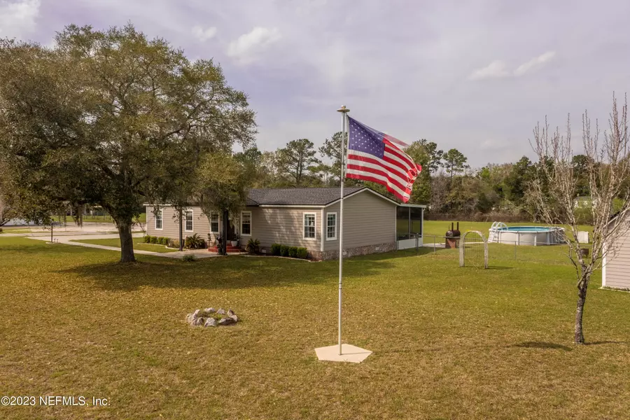 860 WARNER RD, Green Cove Springs, FL 32043